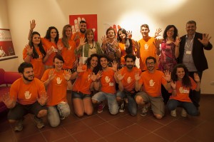 Il Ministro Lanzetta con i volontari di Trame Festival